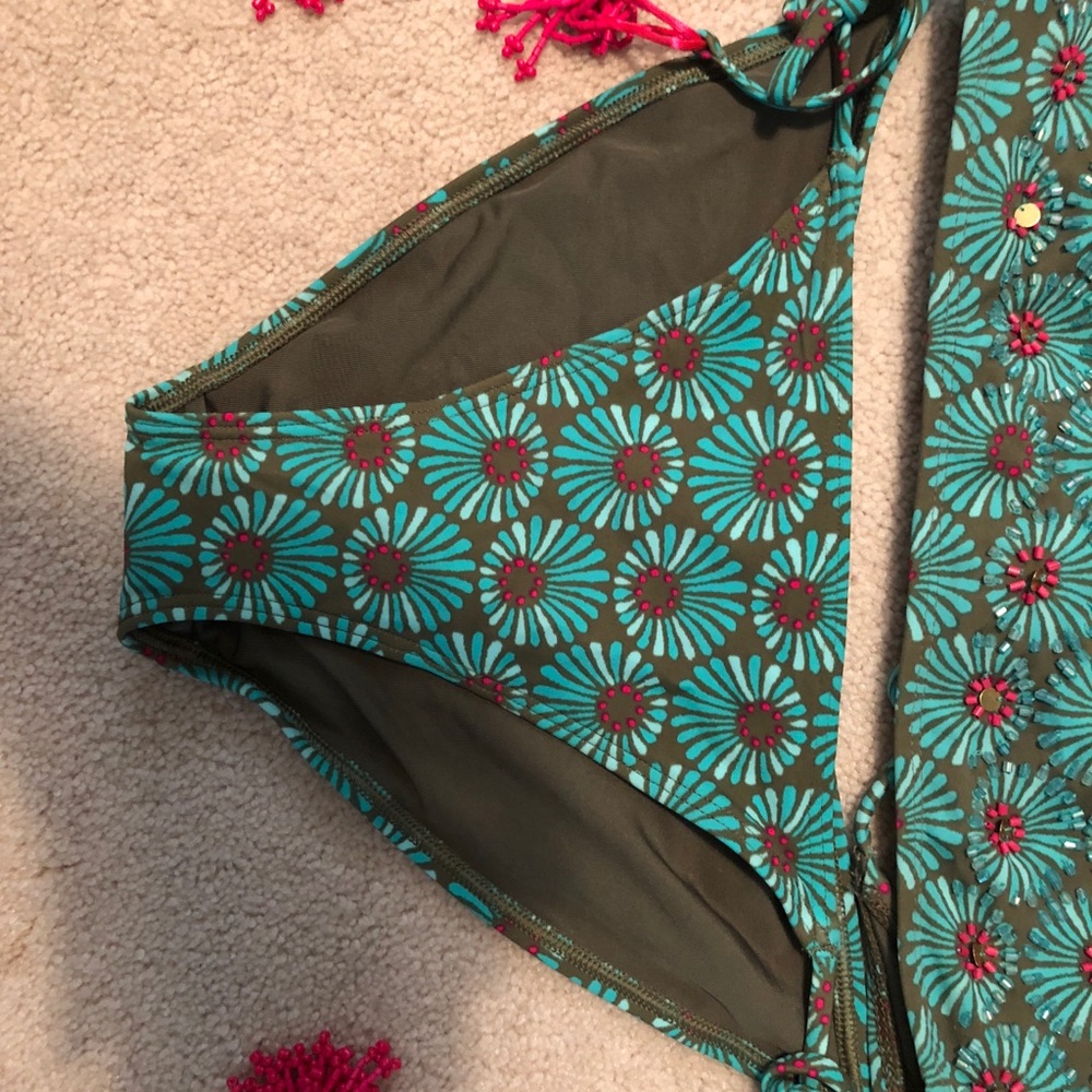 bikini - Picture 2 of 5